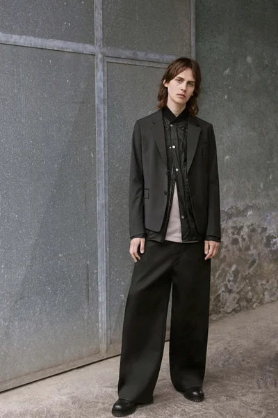 Look 18